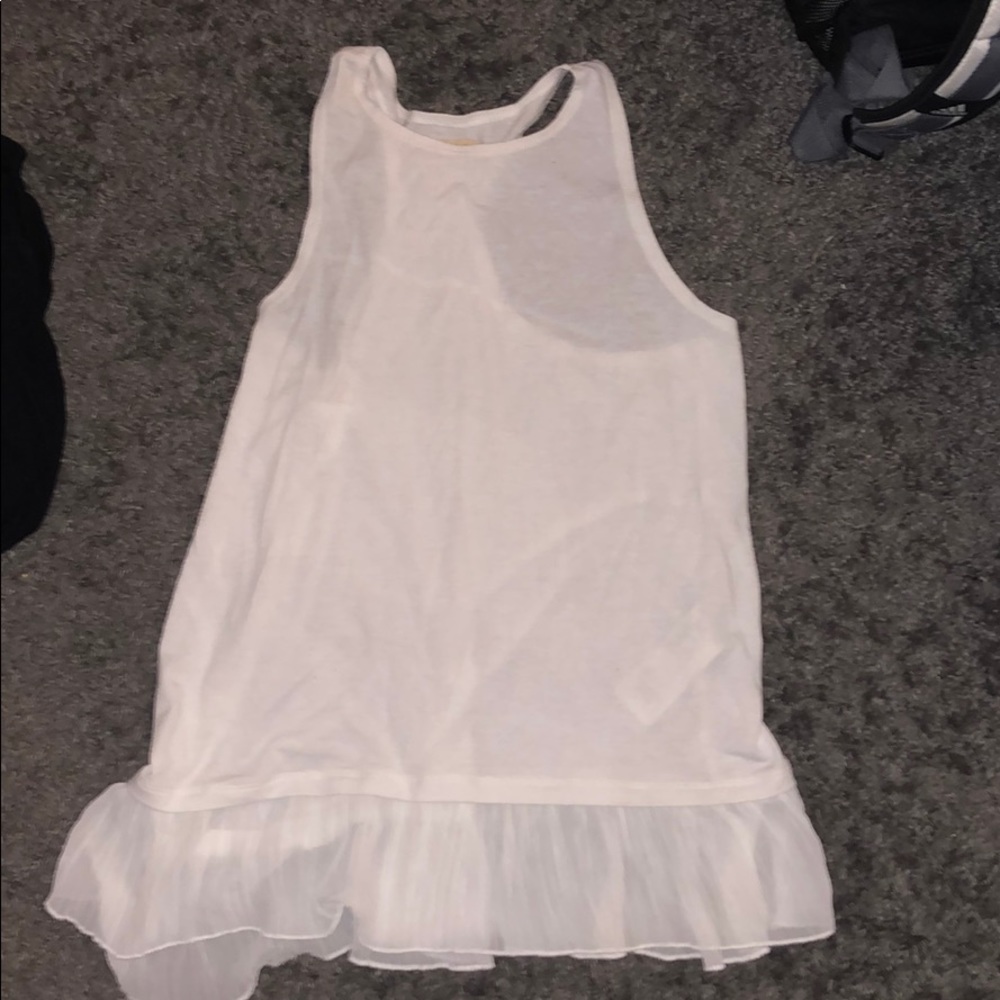 Hollister tank